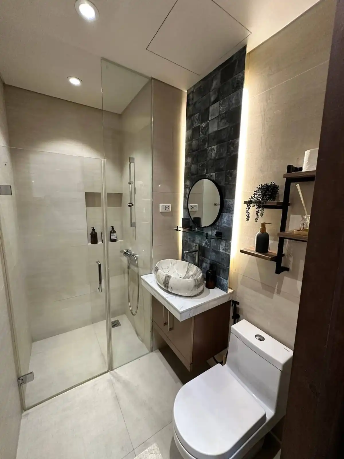 Open photo 8 of 9 — For Rent: 1BR Condo with Balcony in Maribago, Lapu-lapu City — Tambuli Residences Tower A