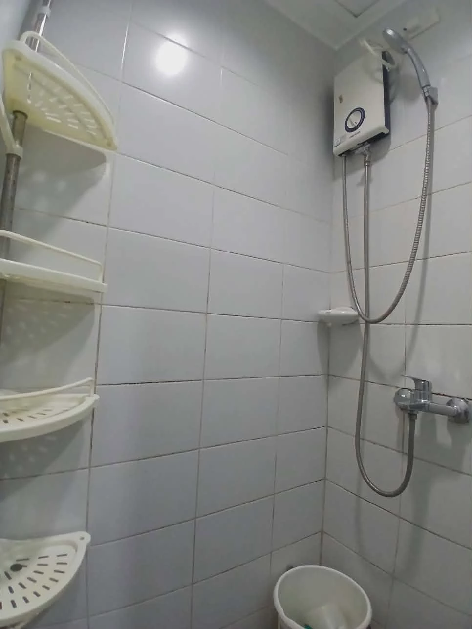 1 Bedroom Unit For Rent — 1 Bedroom in A.S. Fortuna St., Banilad — Photo 3