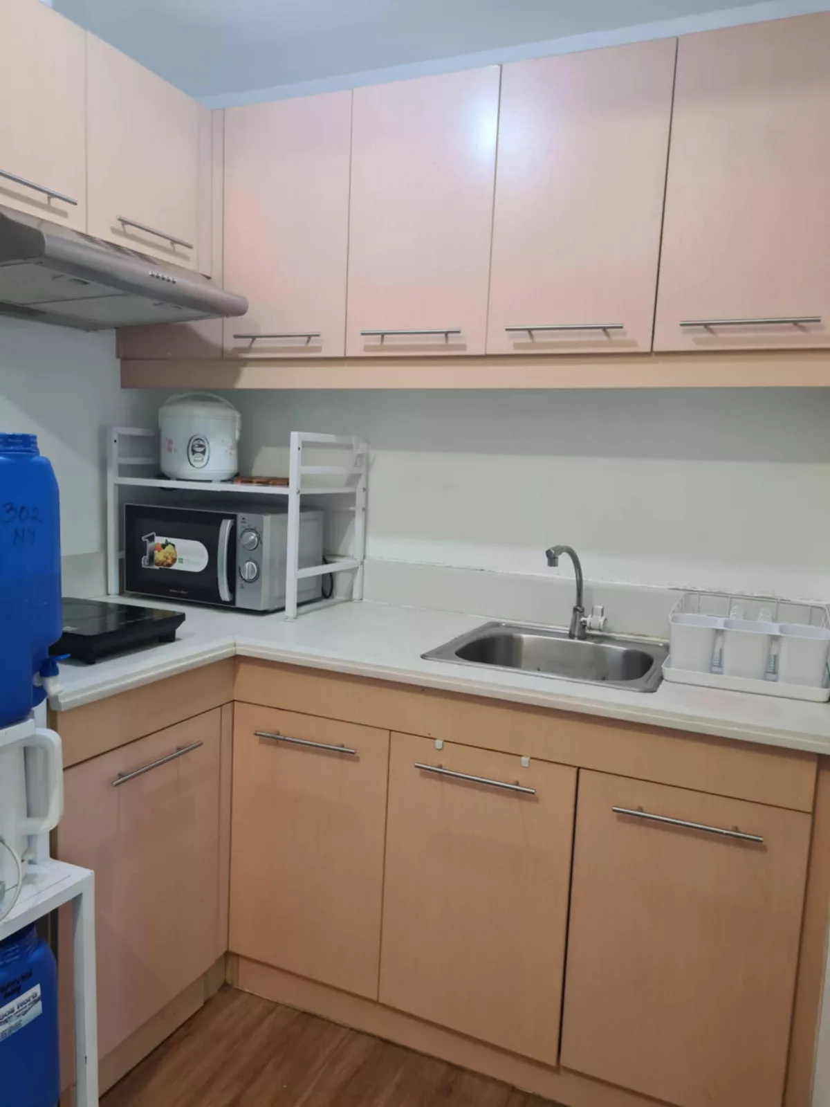 Open photo 11 of 19 — Rush Sale: Flair Tower South