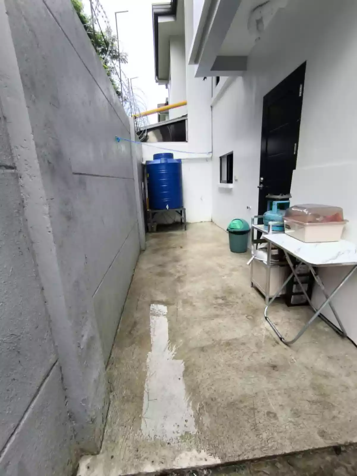 Duplex House For Assume in Kahale Residences Minglanilla. — House and Lot in Minglanilla, Cebu, 6046 — Photo 4