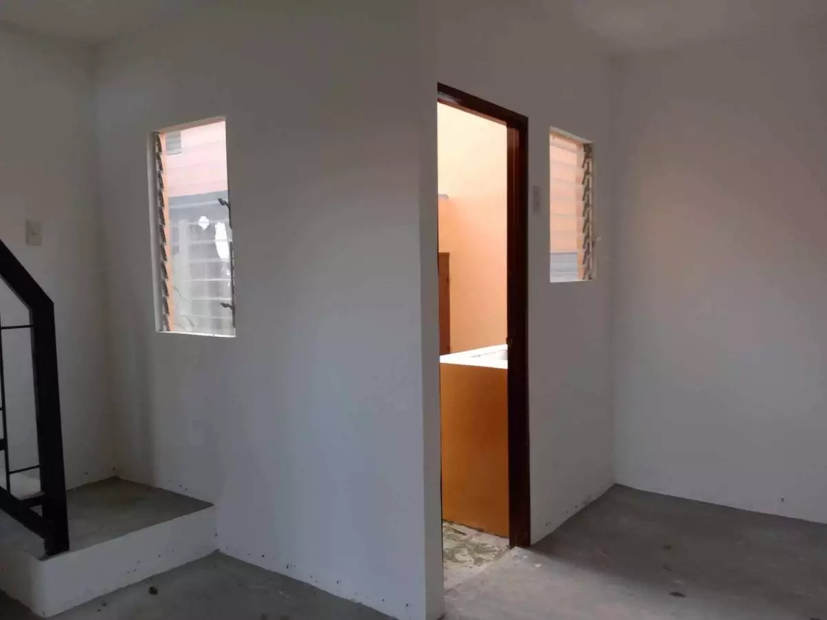For Assume Townhouse Unit - photo 5