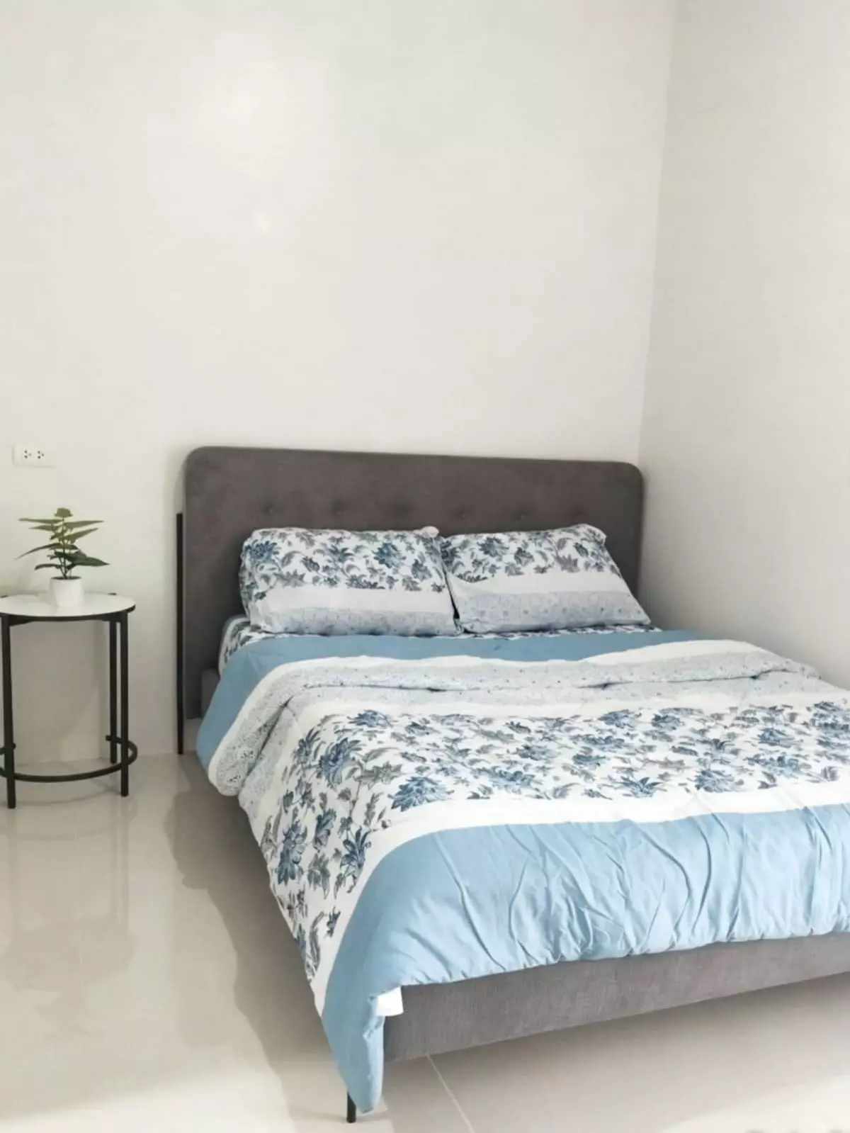 Royal Ocean Crest