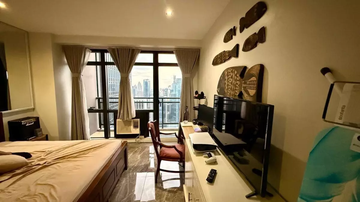 For Sale: 3BR Condo in Poblacion, Makati City — 140 sqm — 3 Bedrooms in Poblacion, Makati City, Metro Manila — Photo 3