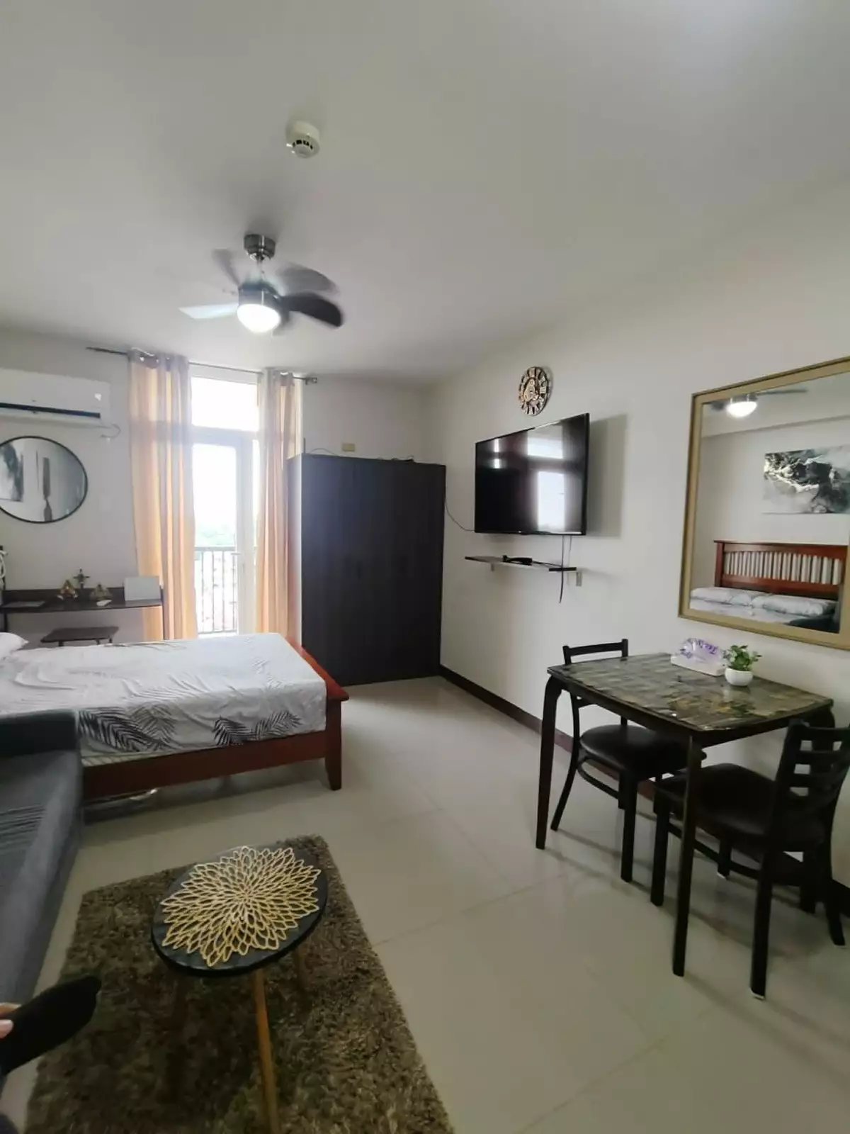 For Rent fully furnished studio unit, cozy and clean at Saekyung Condominium Looc Lapu-Lapu City