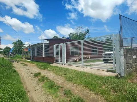 House and Lot for Sale in Taloc, Bago City — House and Lot in Bago City, Negros Occidental, 6101 — Photo 2