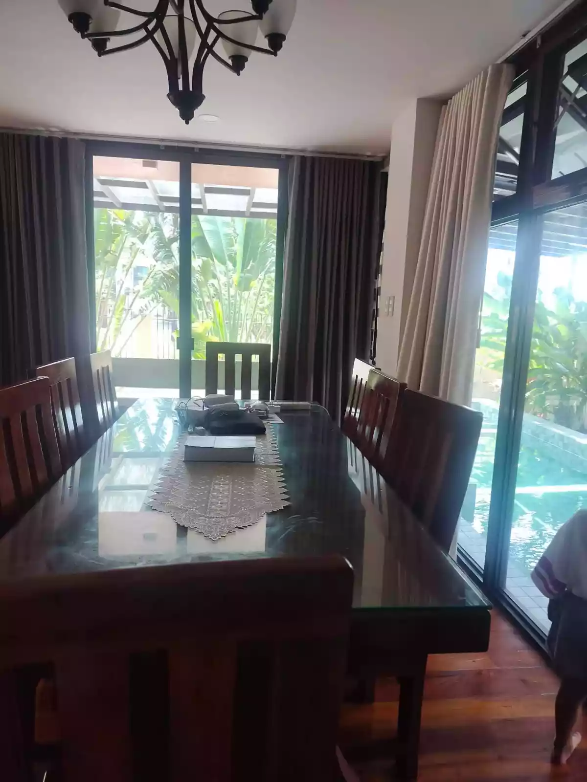 house with swimming pool in white sand villa — Beach House / Resort in Maribago, Lapu-lapu City, Cebu — Photo 7