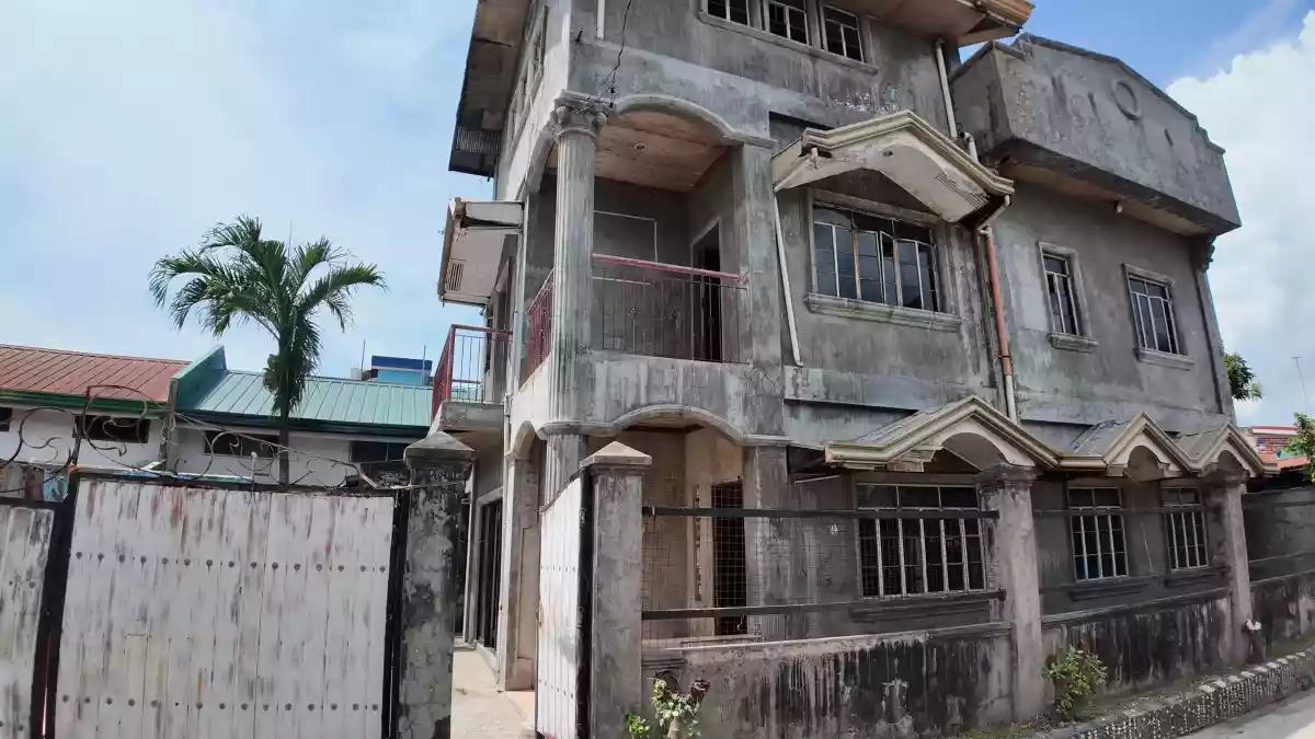 Open photo 27 of 30 — FOR SALE: Spacious 2-Storey House with Attic & Roof Deck in Villa Bonita Subdivision, Jugan, Consolacion, Cebu