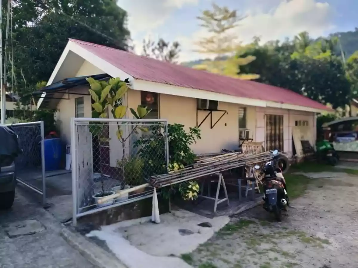 For Sale: 3BR House and Lot in Palinpinon, Valencia — 422 sqm Lot — House and Lot in Palinpinon, Valencia, Negros Oriental — Photo 4