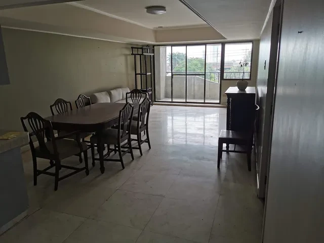 2BR Condo with Maid's BR in Park Chateau Condo for only 18M, 119.23sqm — 2 Bedrooms in Pasig City, Metro Manila, 1600 — Photo 5