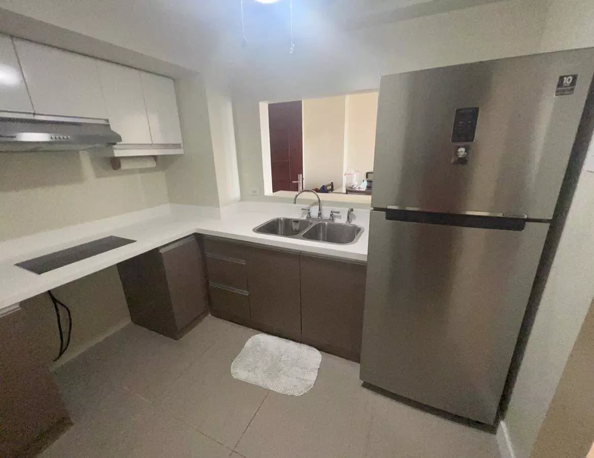 For Sale: 4BR Condo with Parking in Horizon 101, Cebu City — 86 sqm — 4 Bedrooms in Cogon Ramos, Cebu City, Cebu — Photo 5