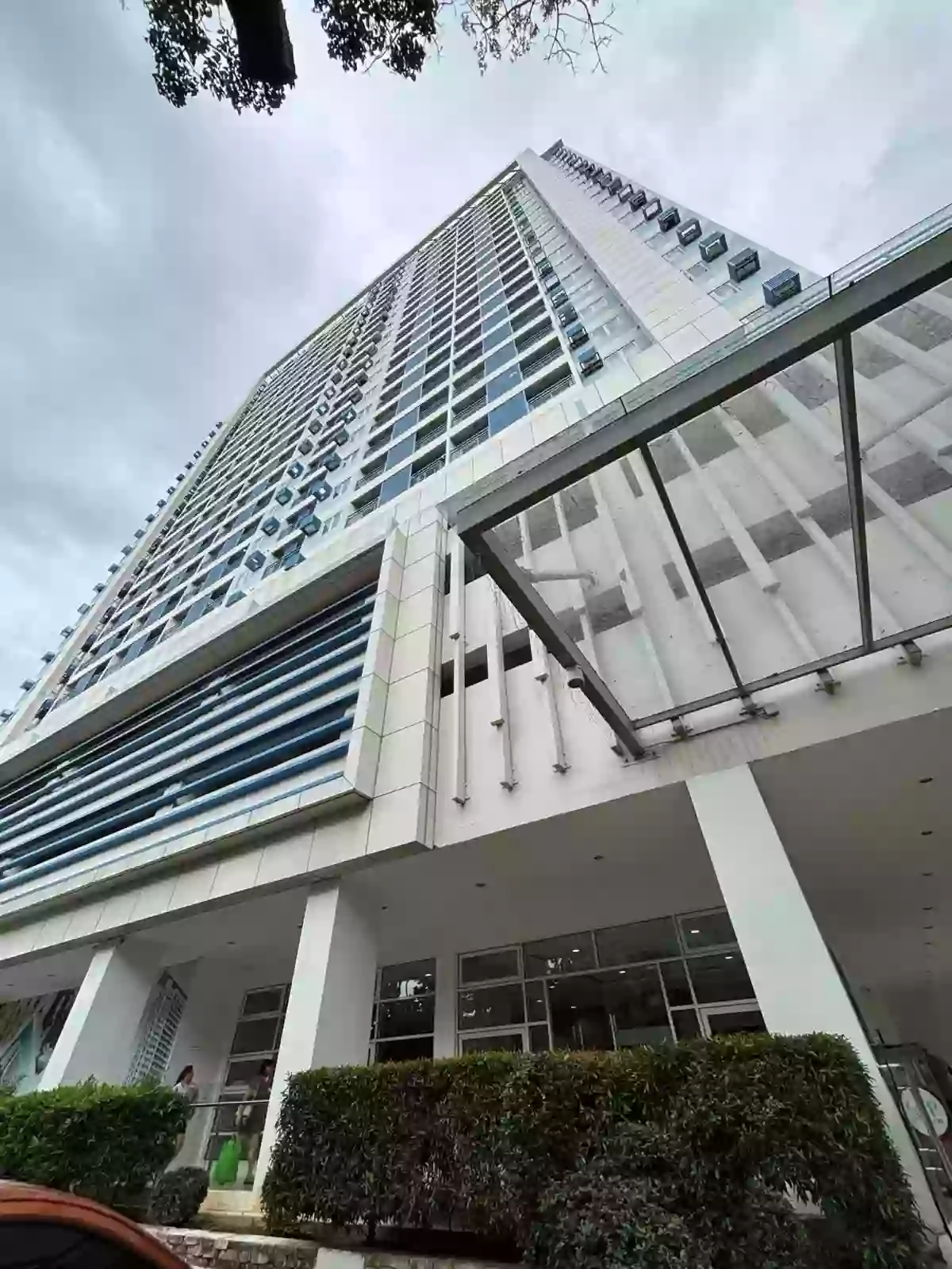 Furnished One Bedroom at the Loop Towers near Limketkai Mall and All Home — 1 Bedroom in Lapasan, Cagayan de Oro City, Misamis Oriental — Photo 6