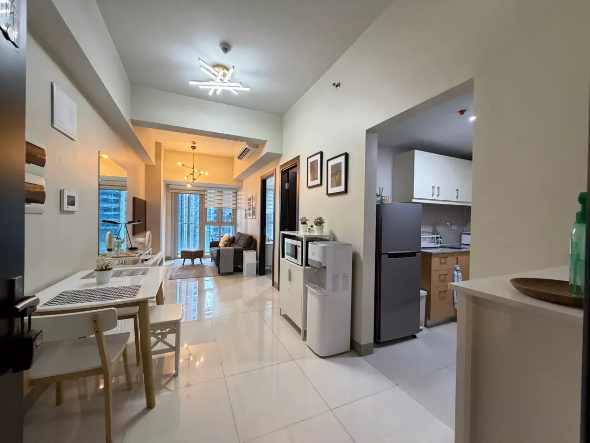 Airbnb Ready 1Bedroom Condo For Sale at Uptown Parksuites Tower, BGC — 1 Bedroom in Fort Bonifacio, Taguig City, Metro Manila — Photo 2