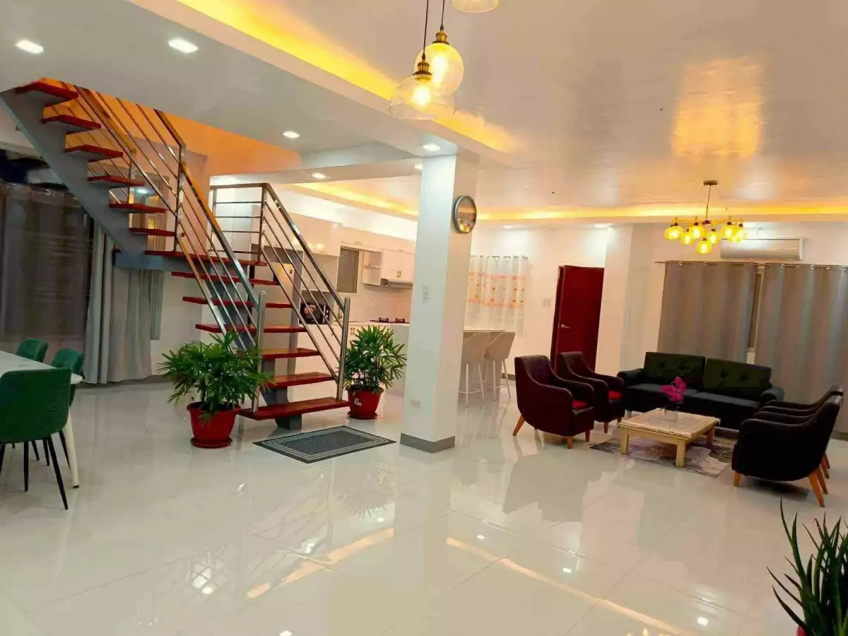 Rush Sale: 4BR House and Lot in Mactan, Lapu-lapu City — 308 sqm Lot — House and Lot in Mactan, Lapu-lapu City, Cebu — Photo 5