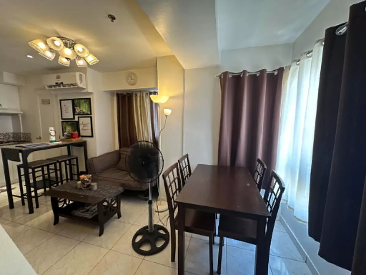 For Sale: 2BR Condo in Makati City — Fully Furnished with Pool — 2 Bedrooms in Pio Del Pilar, Makati City, Metro Manila — Photo 6