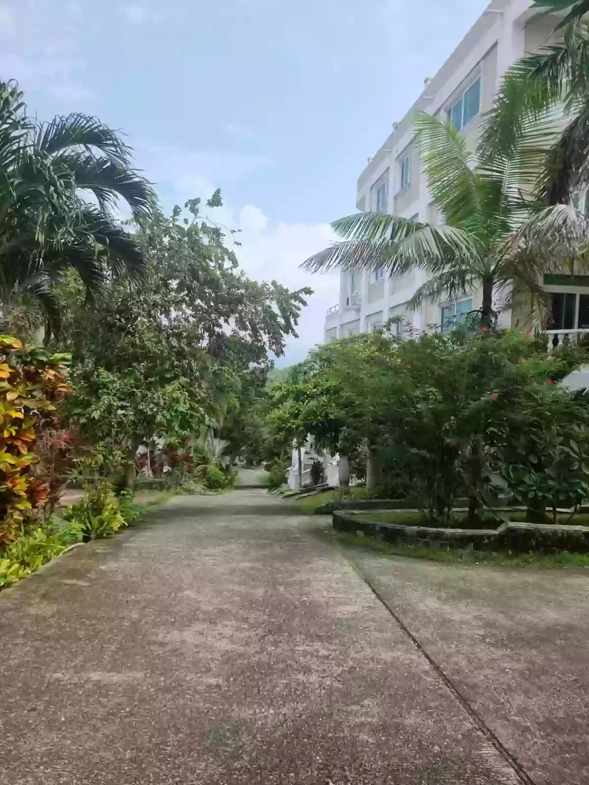 Open photo 18 of 18 — Lingganay Boracay Hotel Resort, Inc