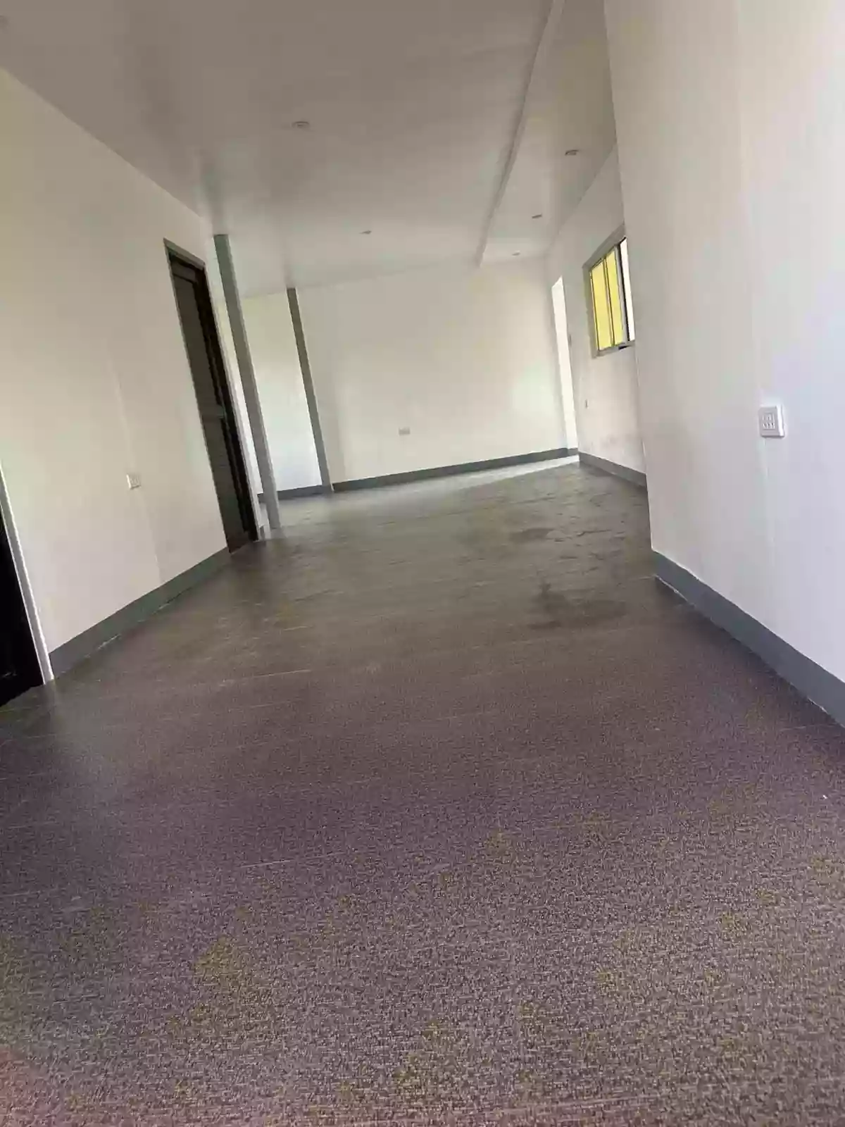 Open photo 11 of 17 — FOR RENT: 6BR Apartment Near RCD Royale Homes, Silang — Fully Furnished
