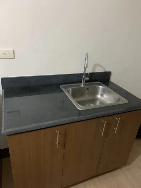 Resale: Furnished Studio Condo in Barangay 76, Pasay City — 18.42 sqm — Studio in Pasay City, Metro Manila, 1308 — Photo 6