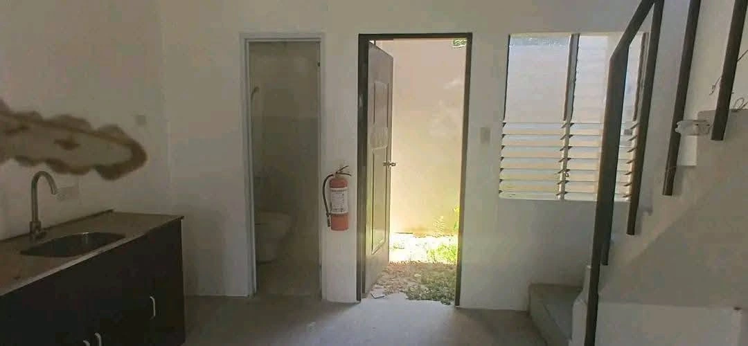 For Sale: 2BR Townhouse in Batinguel, Dumaguete City — 60 sqm — Townhouse in Dumaguete City, Negros Oriental, 6200 — Photo 2