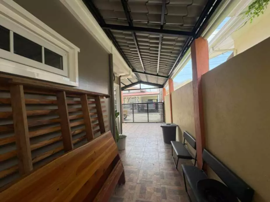 FOR SALE House & Lot Palacios Grande at Royal Palms Tres - photo 7