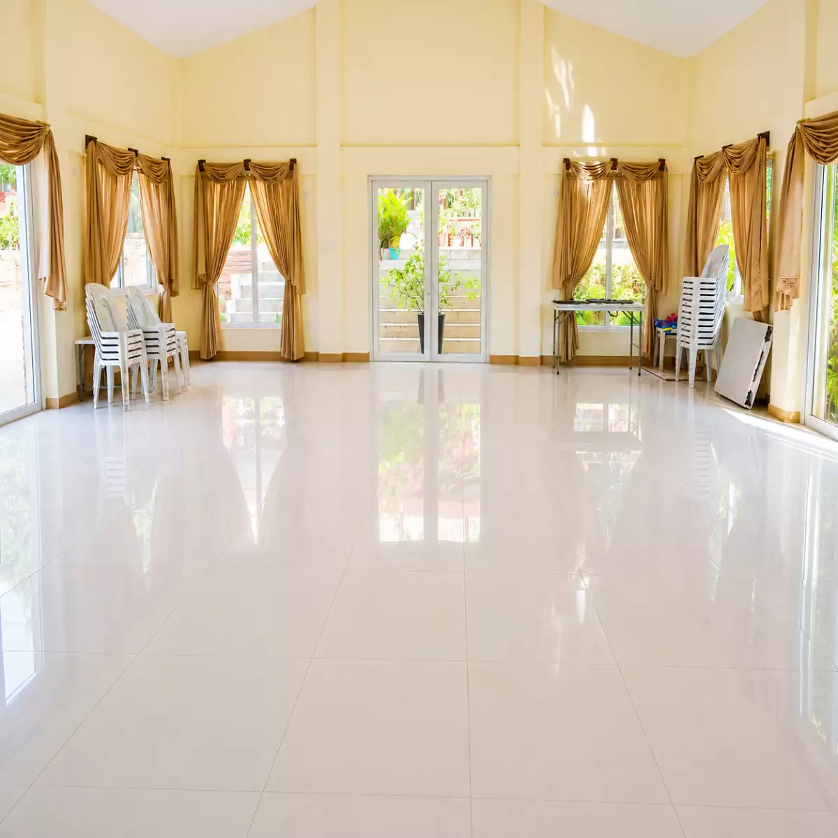 Open photo 13 of 20 — For Sale: Hotel in Alas-asin, Mariveles — 1,000 sqm floor area