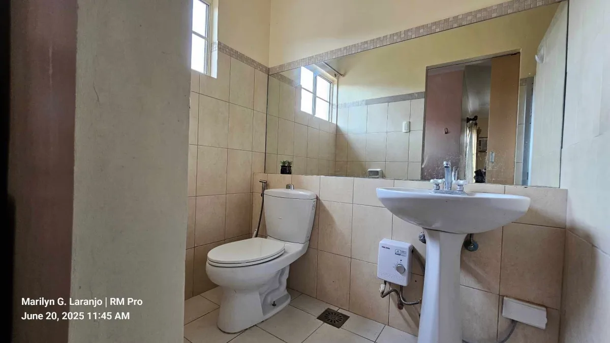 Open photo 12 of 15 — For Rent: 4BR House and Lot in Banawa, Cebu City — Casa Rosita