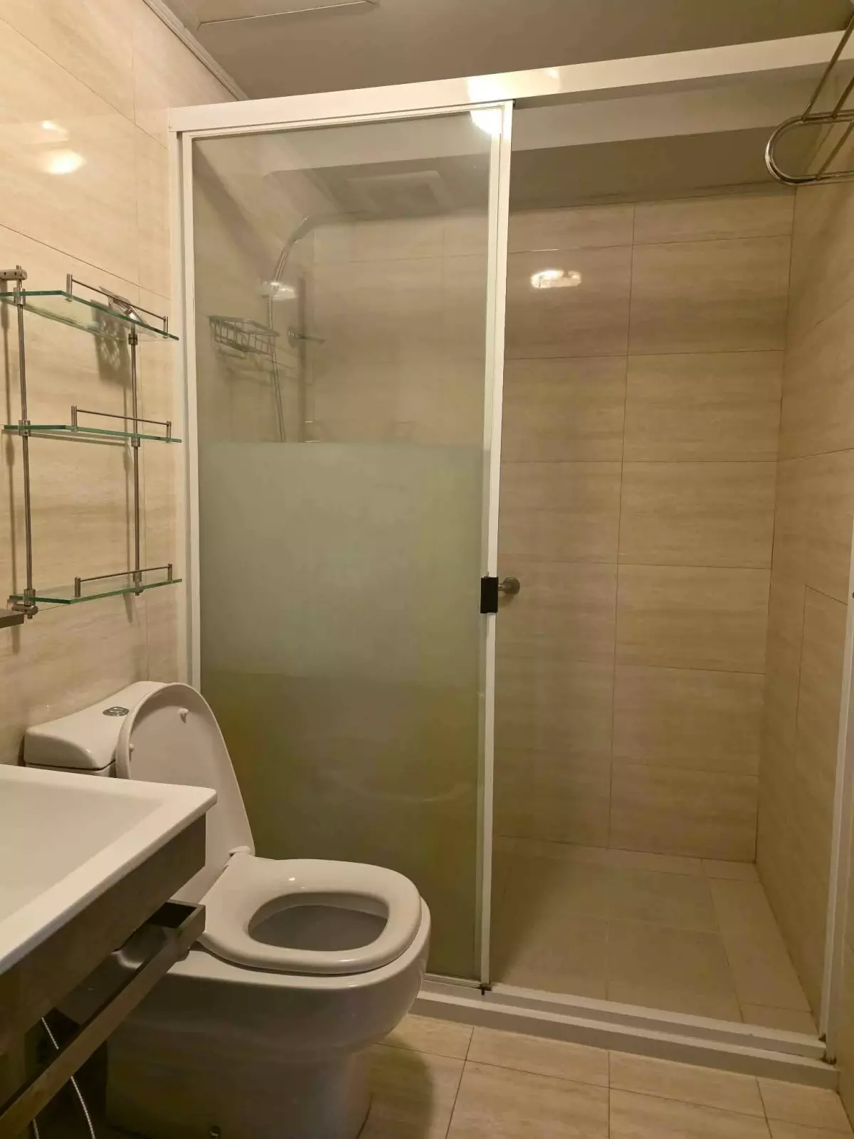 2 BEDROOM AVAILABLE FOR RENT IN CEBU — 2 Bedrooms in Luz, Cebu City, Cebu — Photo 7