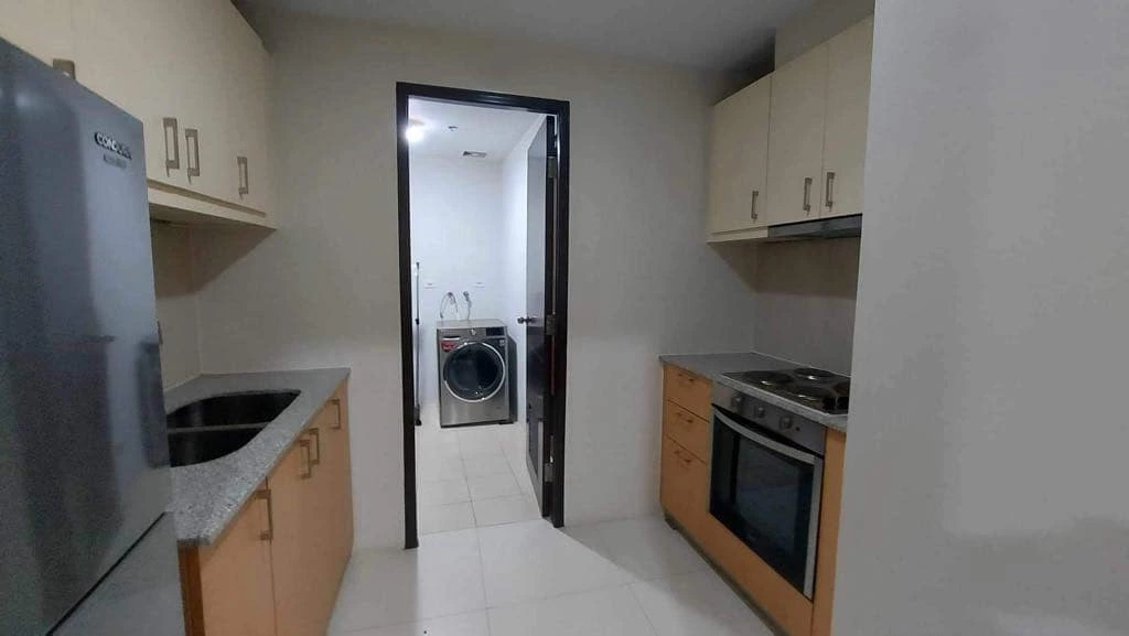 Open photo 32 of 50 — For Sale: The Florence 3BR Condo in Fort Bonifacio, Taguig City