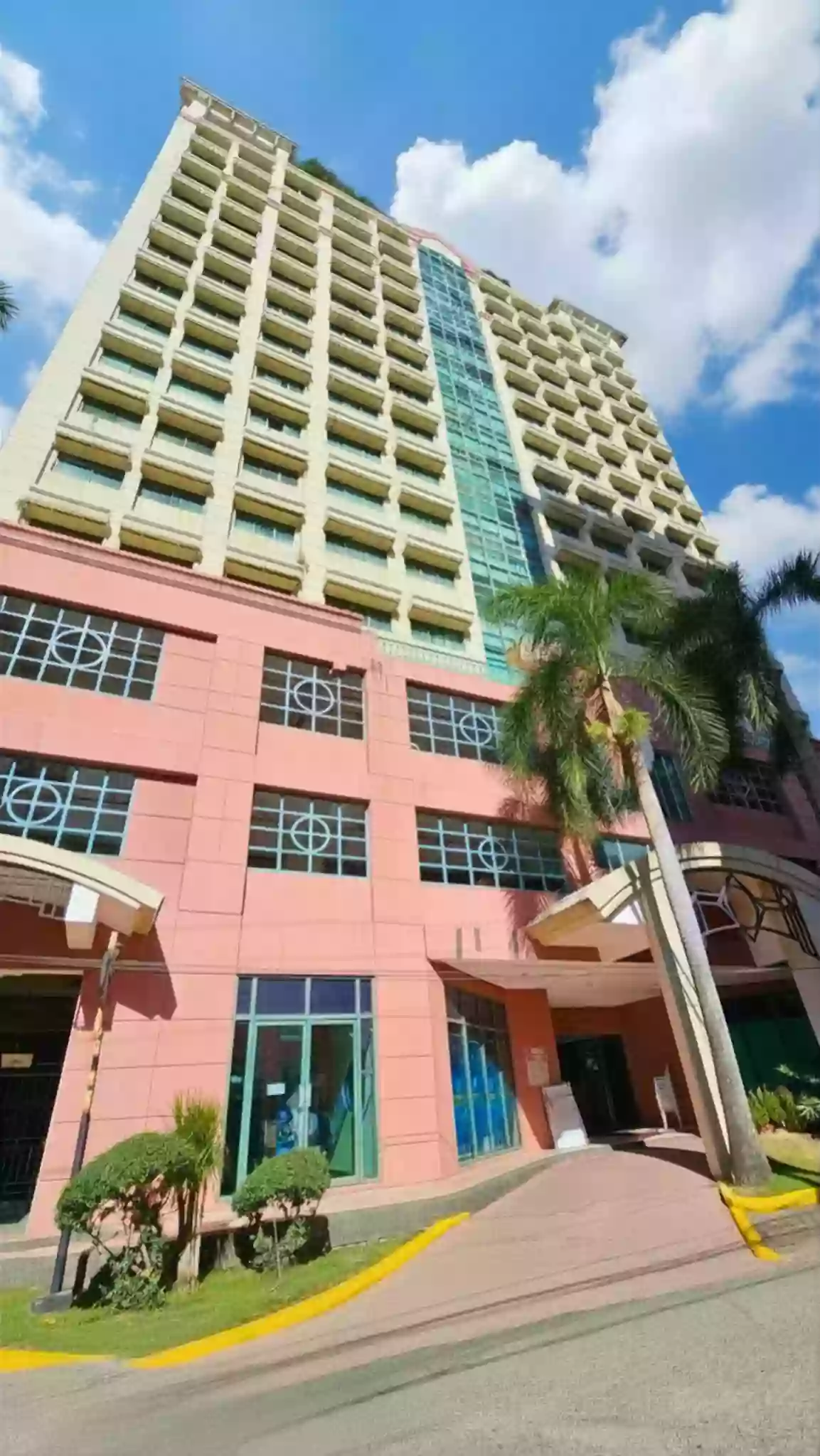 For Rent: 2BR East Aurora Tower Condo in Kasambagan, Cebu City — 68 sqm — 2 Bedrooms in Kasambagan, Cebu City, Cebu — Photo 2