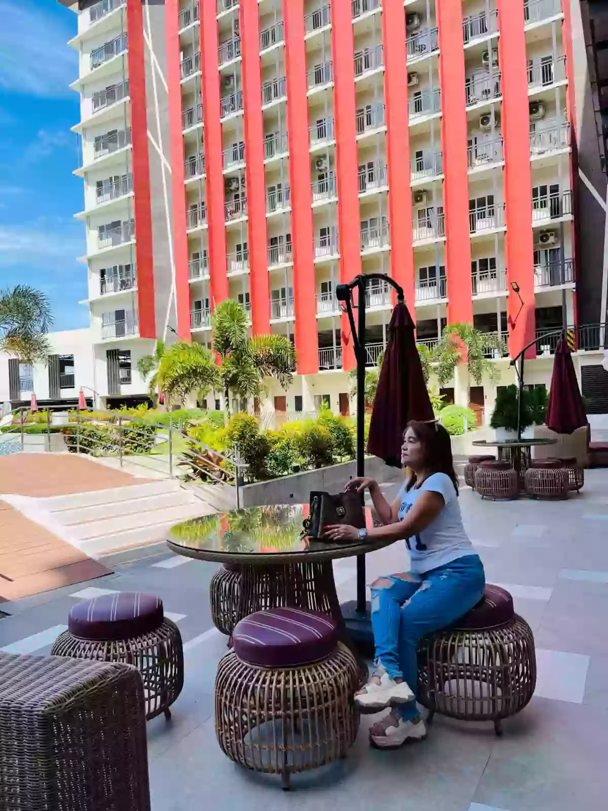For Sale: 2BR Condo in Agus, Lapu-Lapu City — 50 sqm Balcony — 2 Bedrooms in Agus, Lapu-lapu City, Cebu — Photo 3