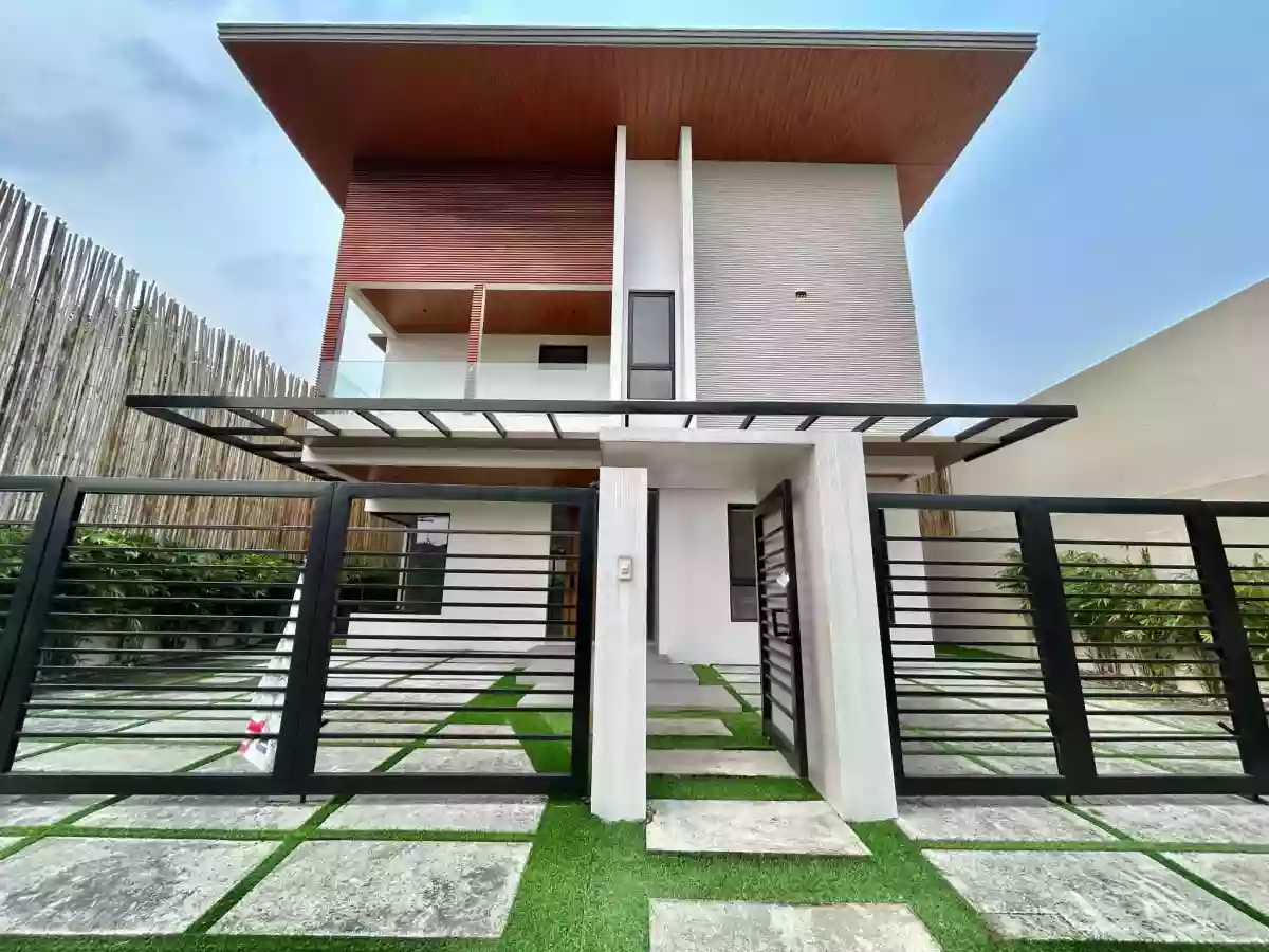 Brand-New 5-BR House for Sale