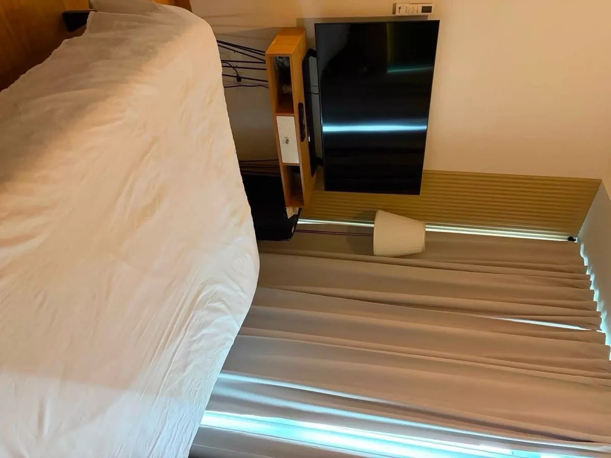 For Rent: 1BR Condo in Fort Bonifacio, Taguig City — 37 sqm — 1 Bedroom in Taguig City, Metro Manila, 1634 — Photo 6