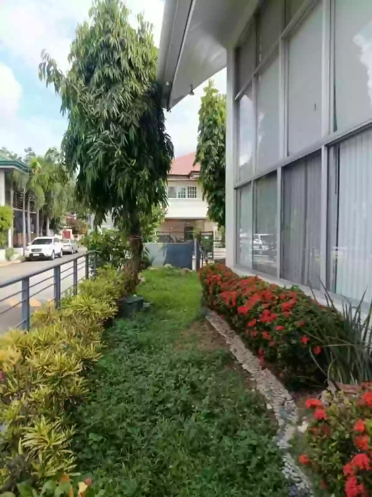 Open photo 17 of 24 — 3-Bedroom House and Lot in Maryville Subdivision, Talamban, Cebu City