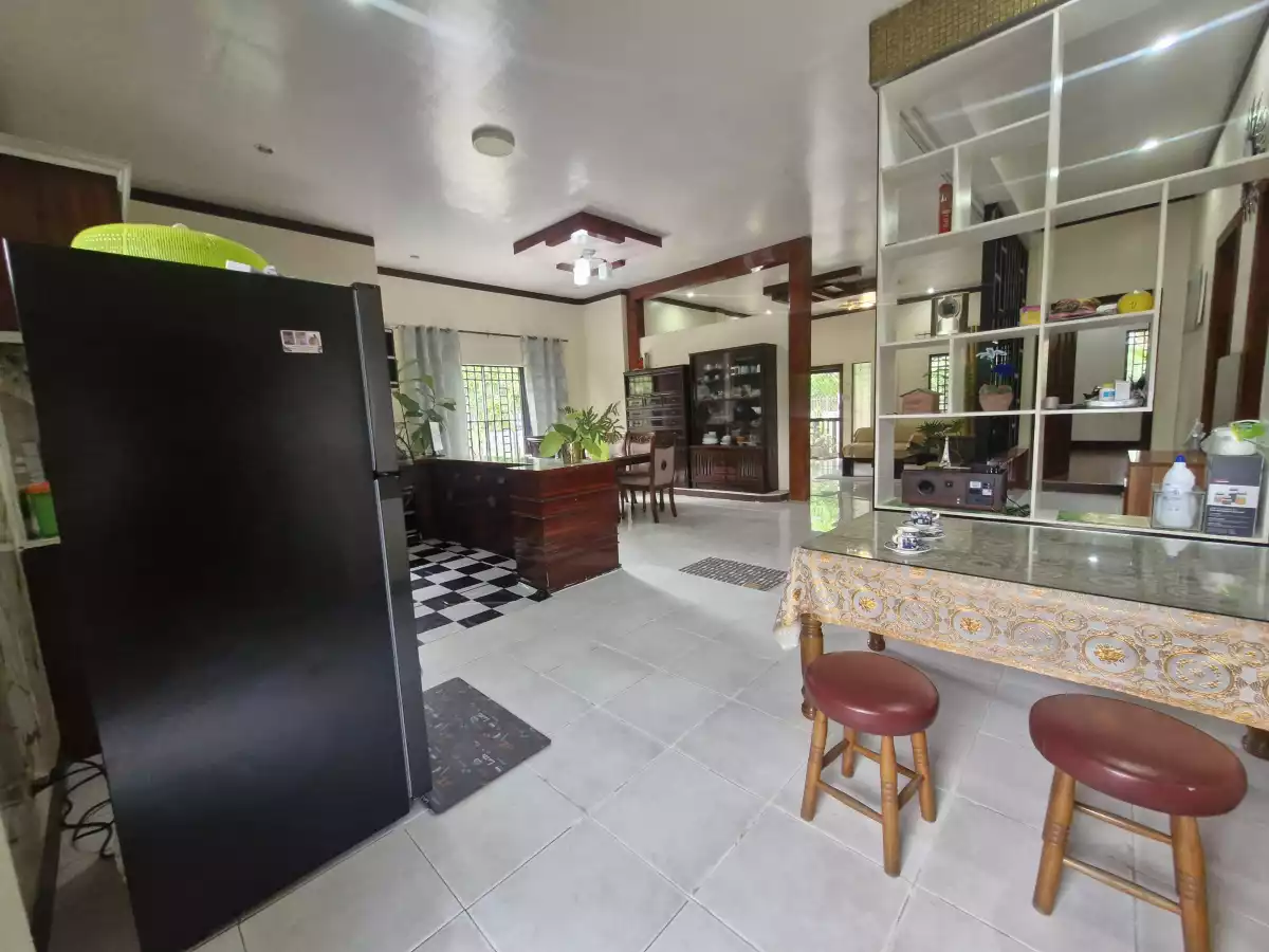 Open photo 11 of 13 — House And Lot For Sale at Upper Guinto Gensan