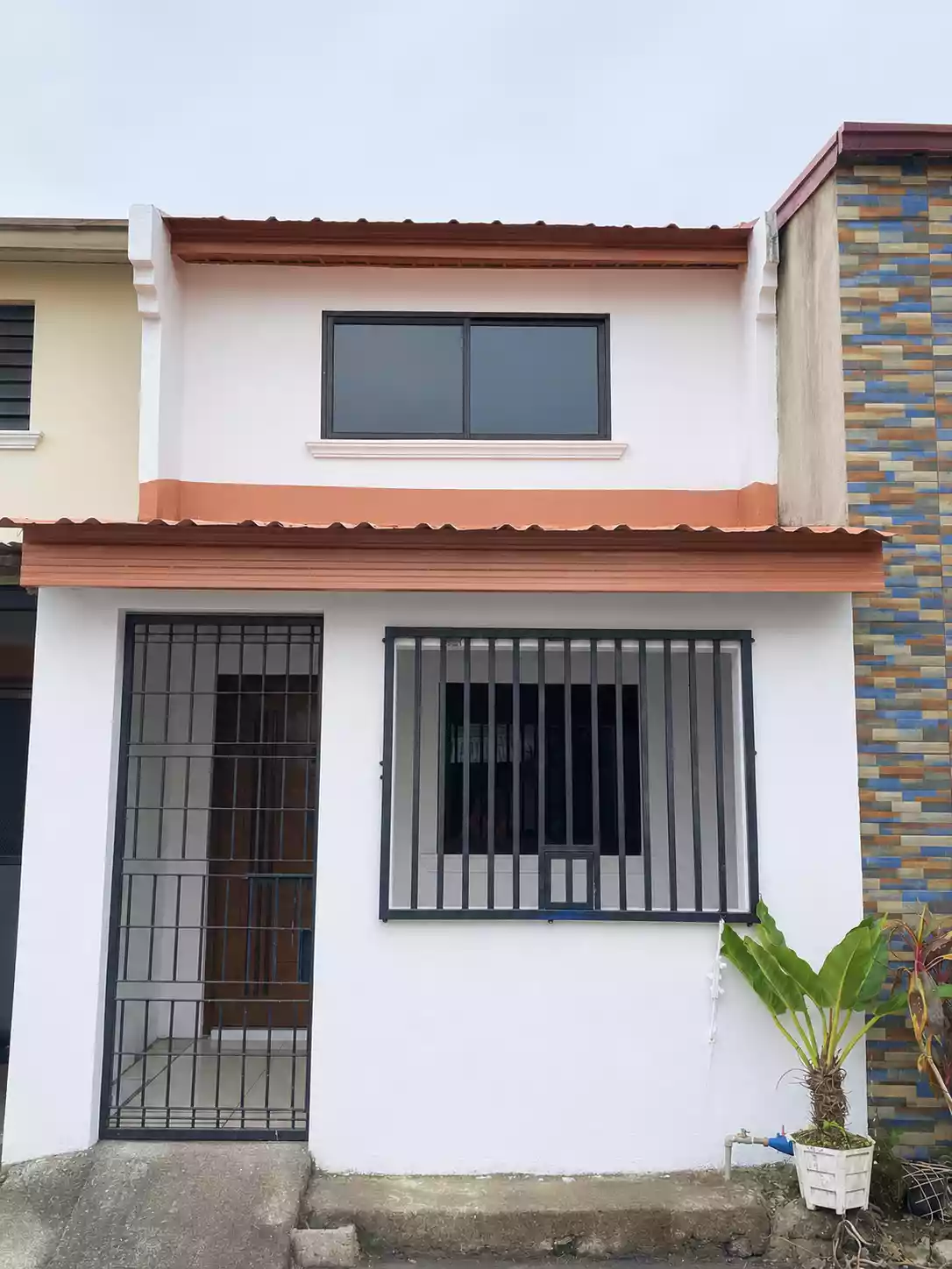 House and Lot for sale in Deca Homes langon