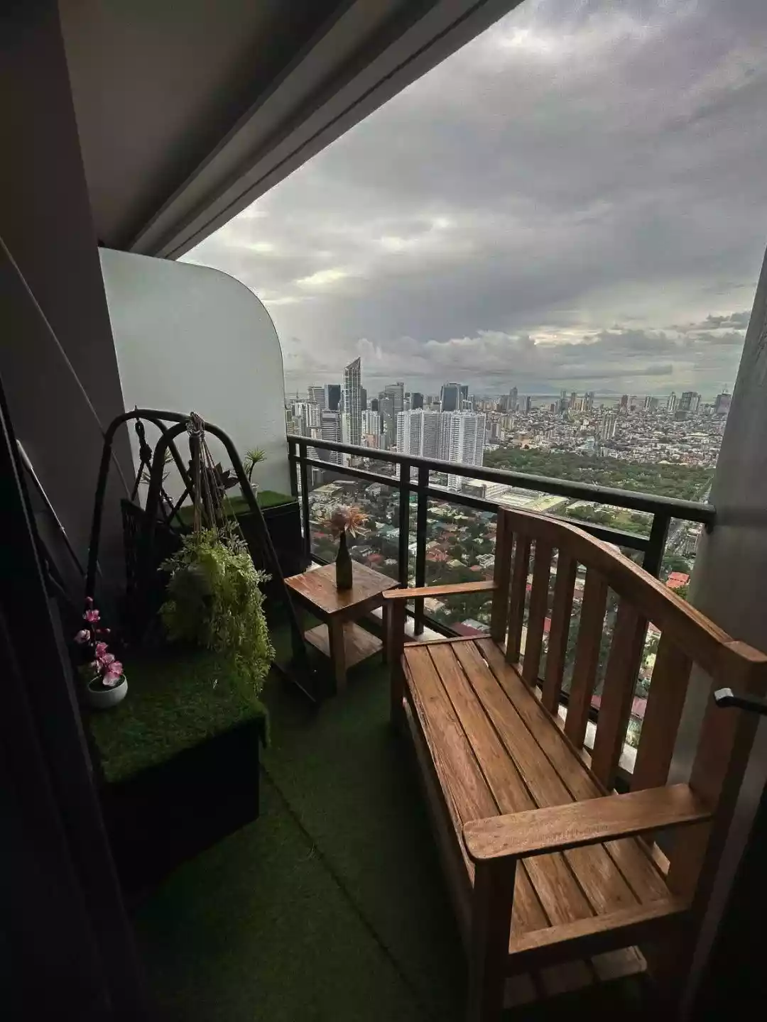 Gramercy Residences 1BR Condo for Sale in Poblacion, Makati City — 1 Bedroom in Poblacion, Makati City, Metro Manila — Photo 7