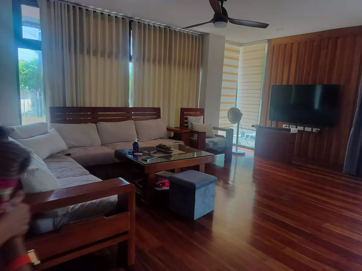 house with swimming pool in white sand villa — Beach House / Resort in Maribago, Lapu-lapu City, Cebu — Photo 3