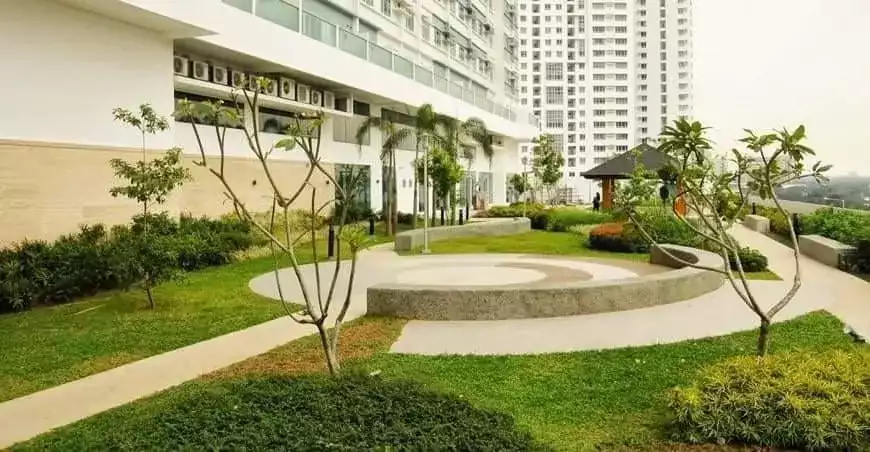 For Sale: 2BR Condo in Pio Del Pilar, Makati City — 42 sqm