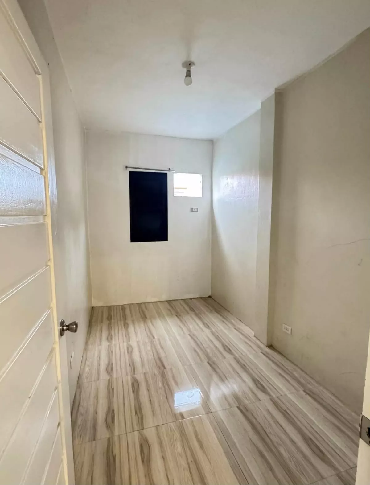 Open photo 11 of 12 — For Sale: 5BR House and Lot in Matina Aplaya, Davao City — 240 sqm