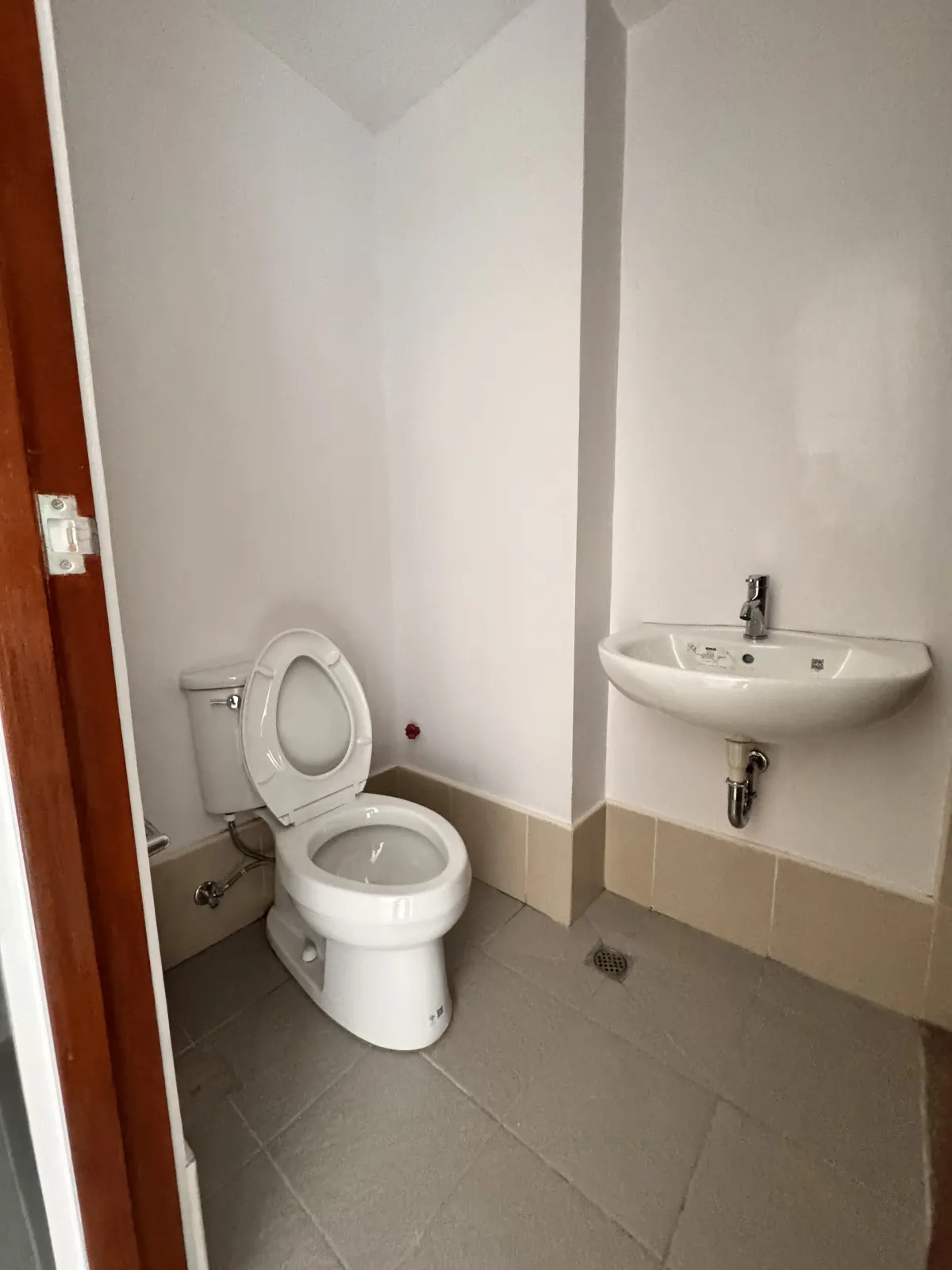For Assume: Studio Condo Near Pacific Mall, Mandaue City — Unfurnished — Studio in Alang-alang, Mandaue City, Cebu — Photo 4