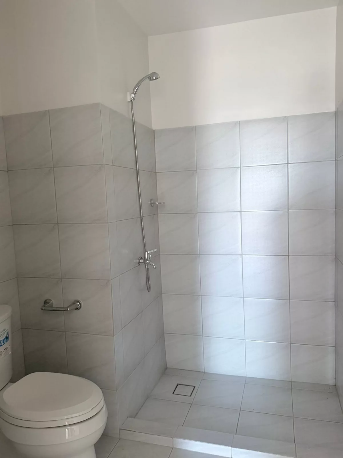 SACRIFICE SALE – Brand New 1BR Corner Unit with Balcony — 1 Bedroom in Guadalupe, Cebu City, Cebu — Photo 7
