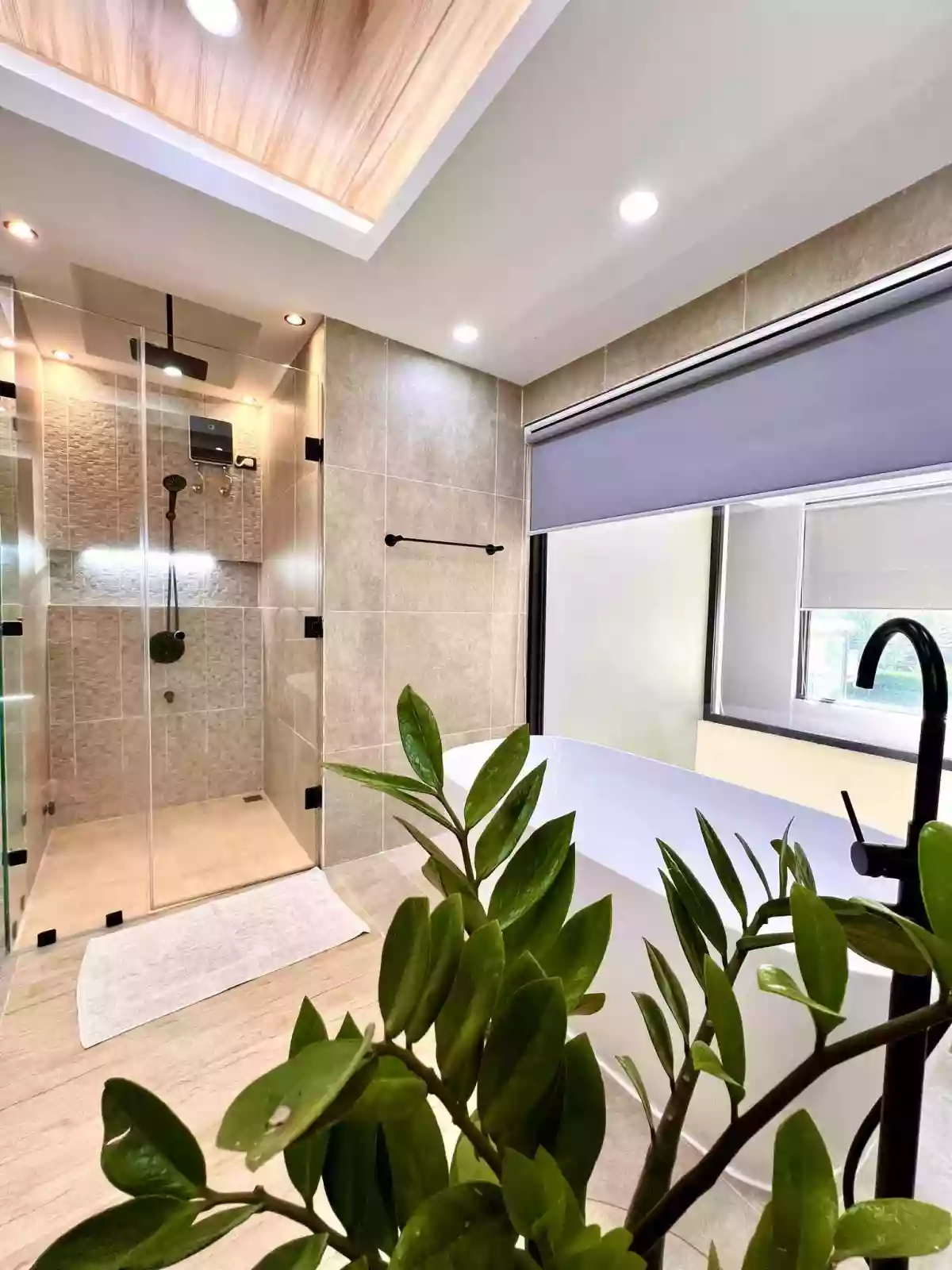 Open photo 11 of 23 — 6BR House and Lot for Sale Near One Tolentino East Residence, Tagaytay City — Pool