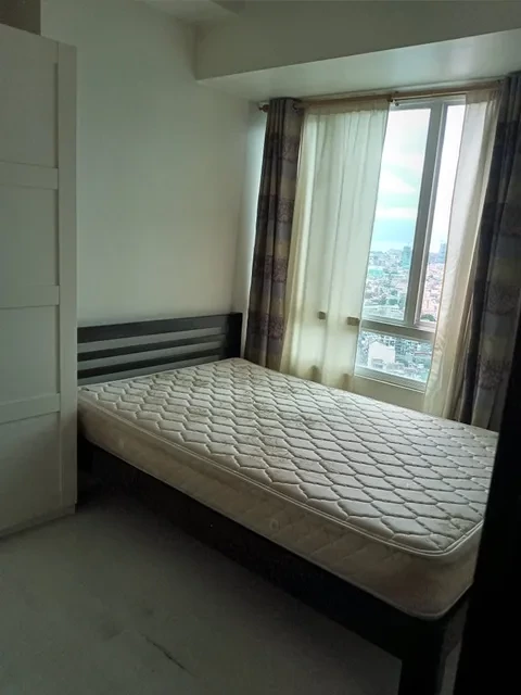 For Sale: 2BR Condo in Pio Del Pilar, Makati City — 42 sqm — 2 Bedrooms in Makati City, Metro Manila, 1224 — Photo 5