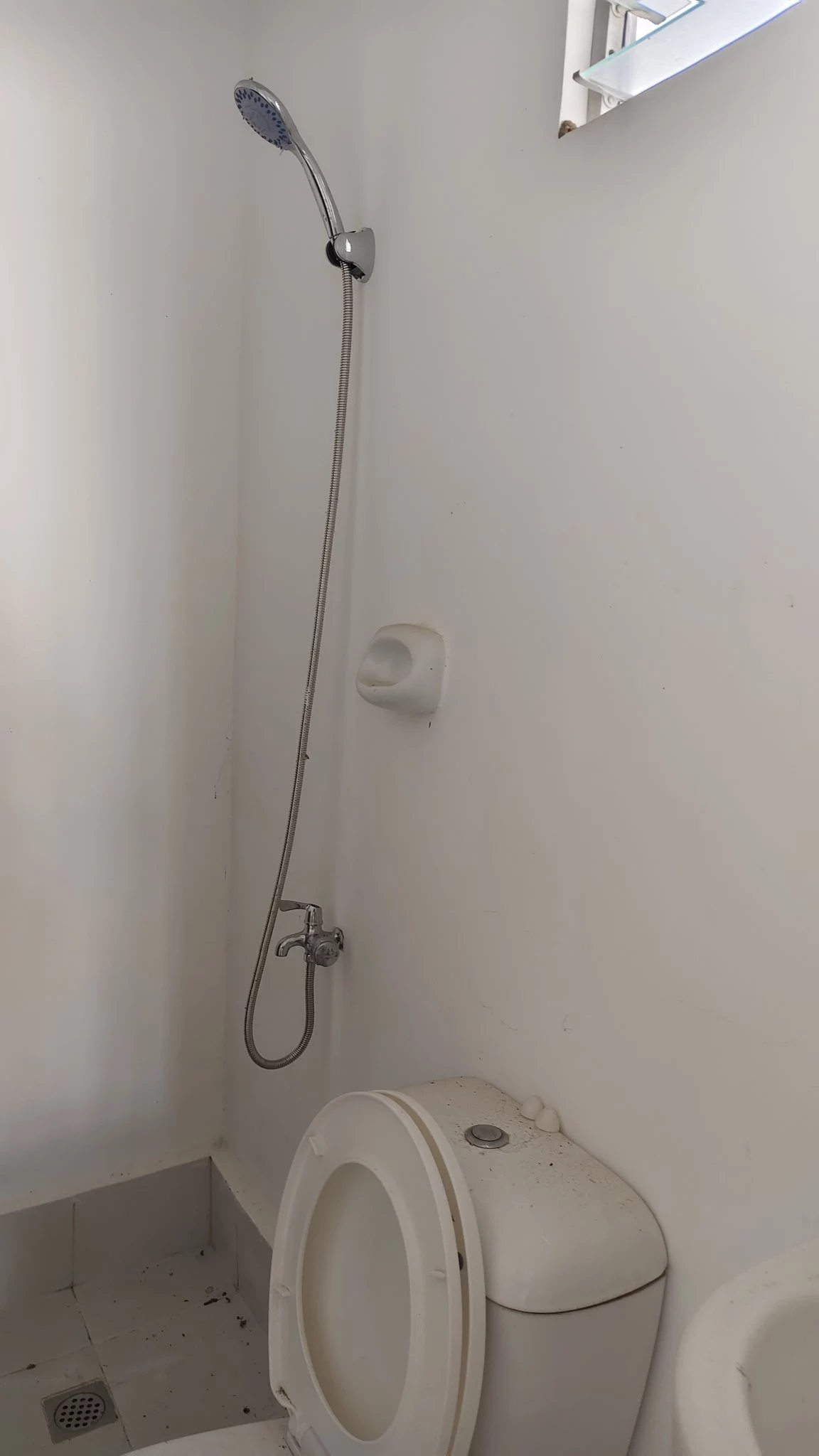 For Assume: 2BR Townhouse in Isugan, Bacung — Family Ready — Townhouse in Bacung, Negros Oriental, 6216 — Photo 3