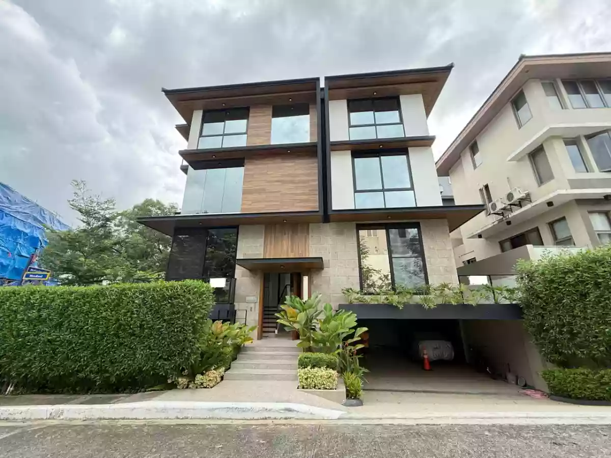 For Sale: 5BR House and Lot in McKinley Hill Village, Taguig City — 642 SQM