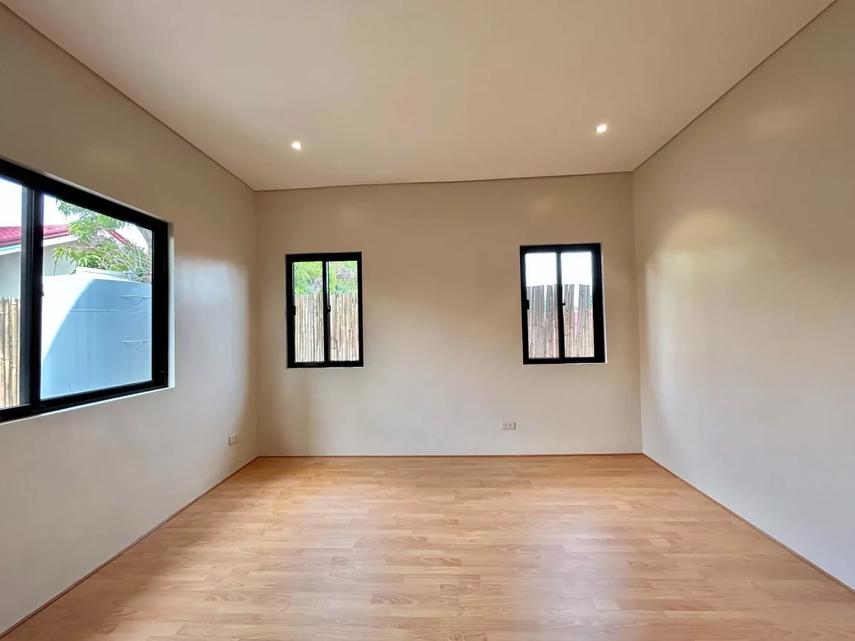 Open photo 11 of 12 — 3-BR Duplex House for Sale | BF Homes