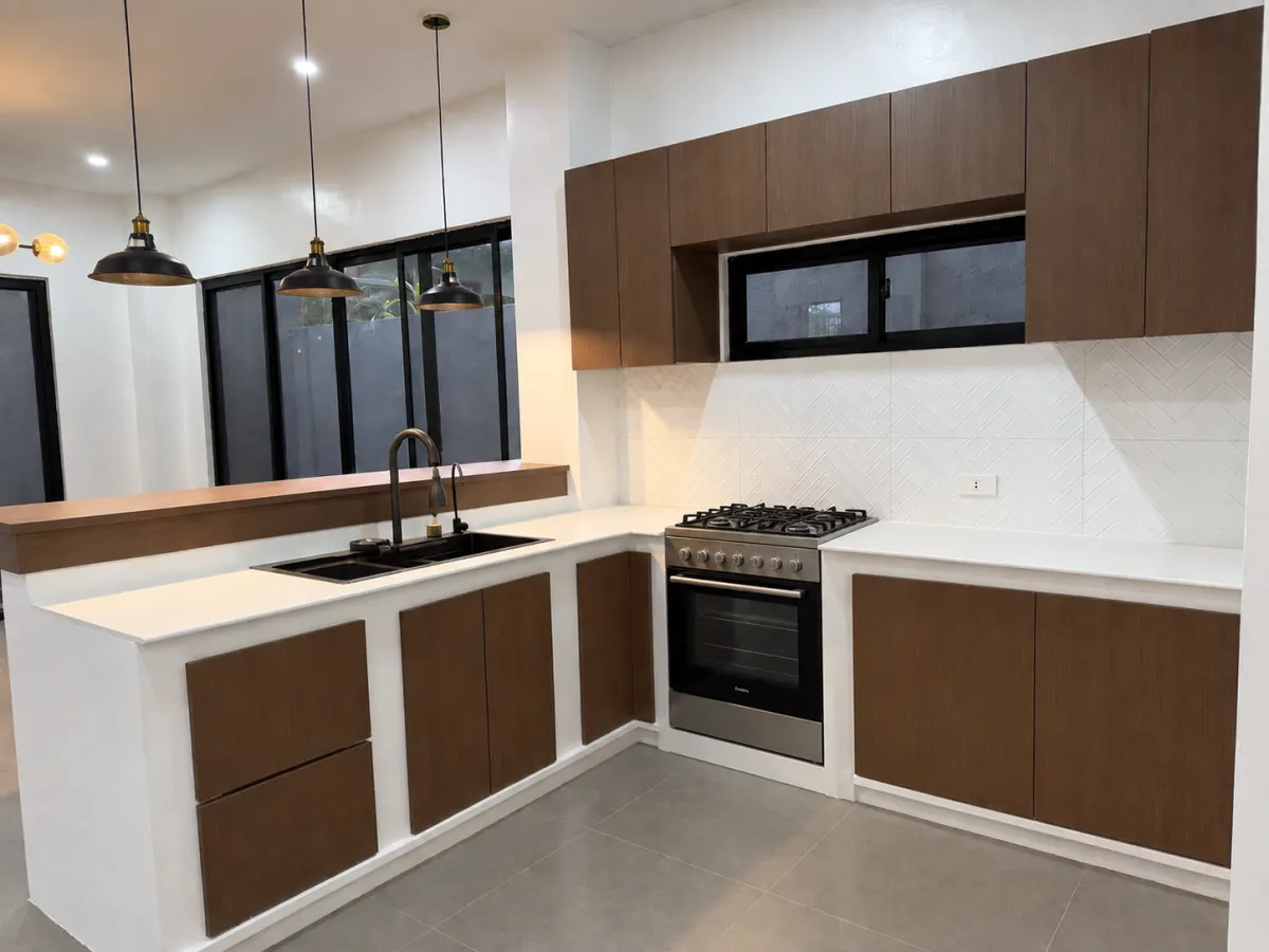 FOR SALE: 4BR House and Lot in Blumentritt, Murcia — 160 sqm — House and Lot in Murcia, Negros Occidental, 6129 — Photo 4