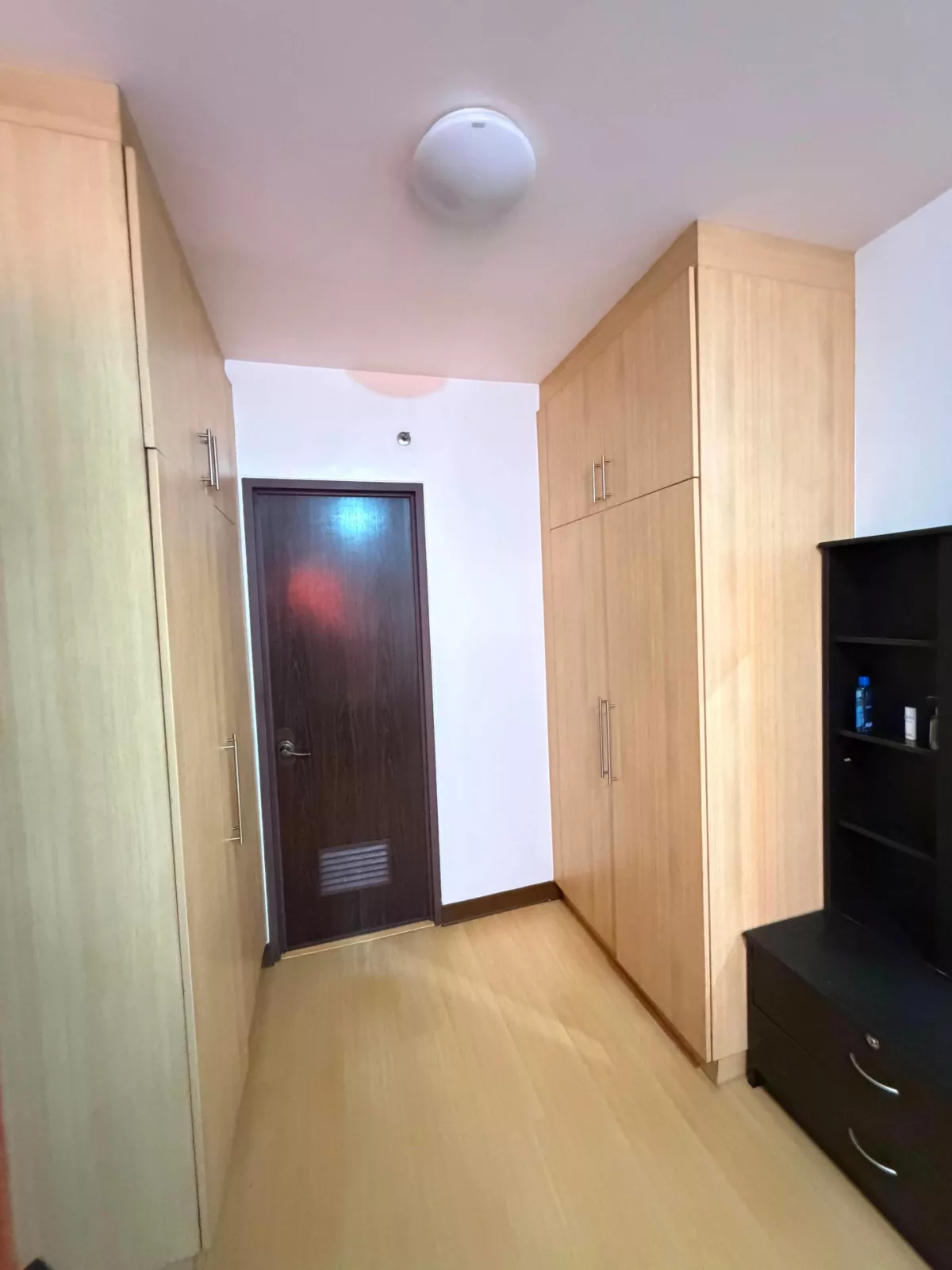 WOODCREST 2 BEDROOMS WITH PARKING FOR SALE — 2 Bedrooms in Guadalupe, Cebu City, Cebu — Photo 6