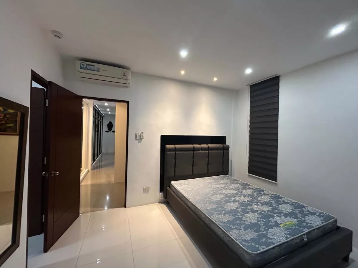 For Sale: Fully Furnished 4BR Bungalow Modern House on a Prime 386 SQM Corner Lot — House and Lot in Banago, Bacolod City, Negros Occidental — Photo 4