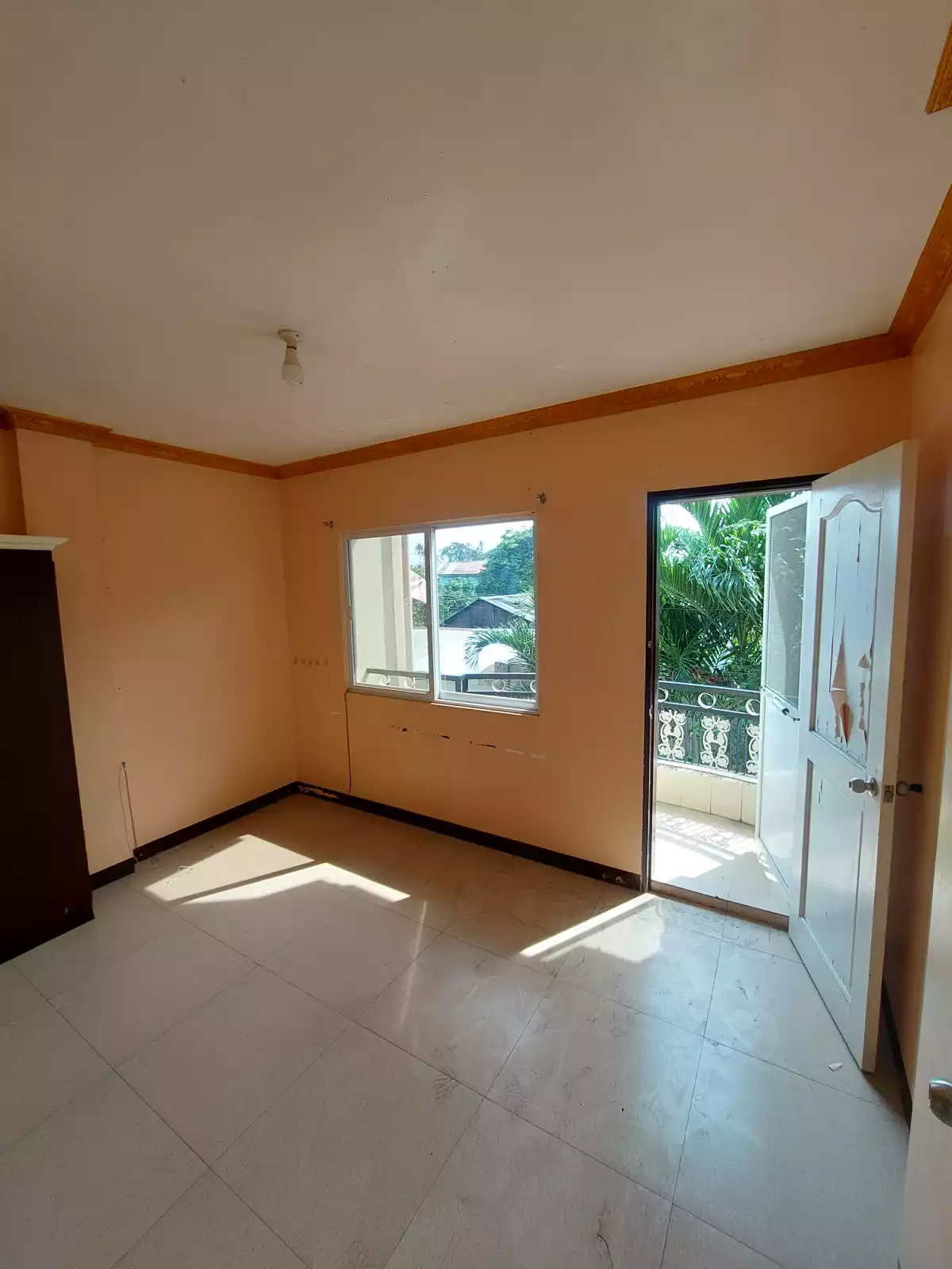 Open photo 25 of 30 — FOR SALE | Income-Generating 4-Unit Apartment