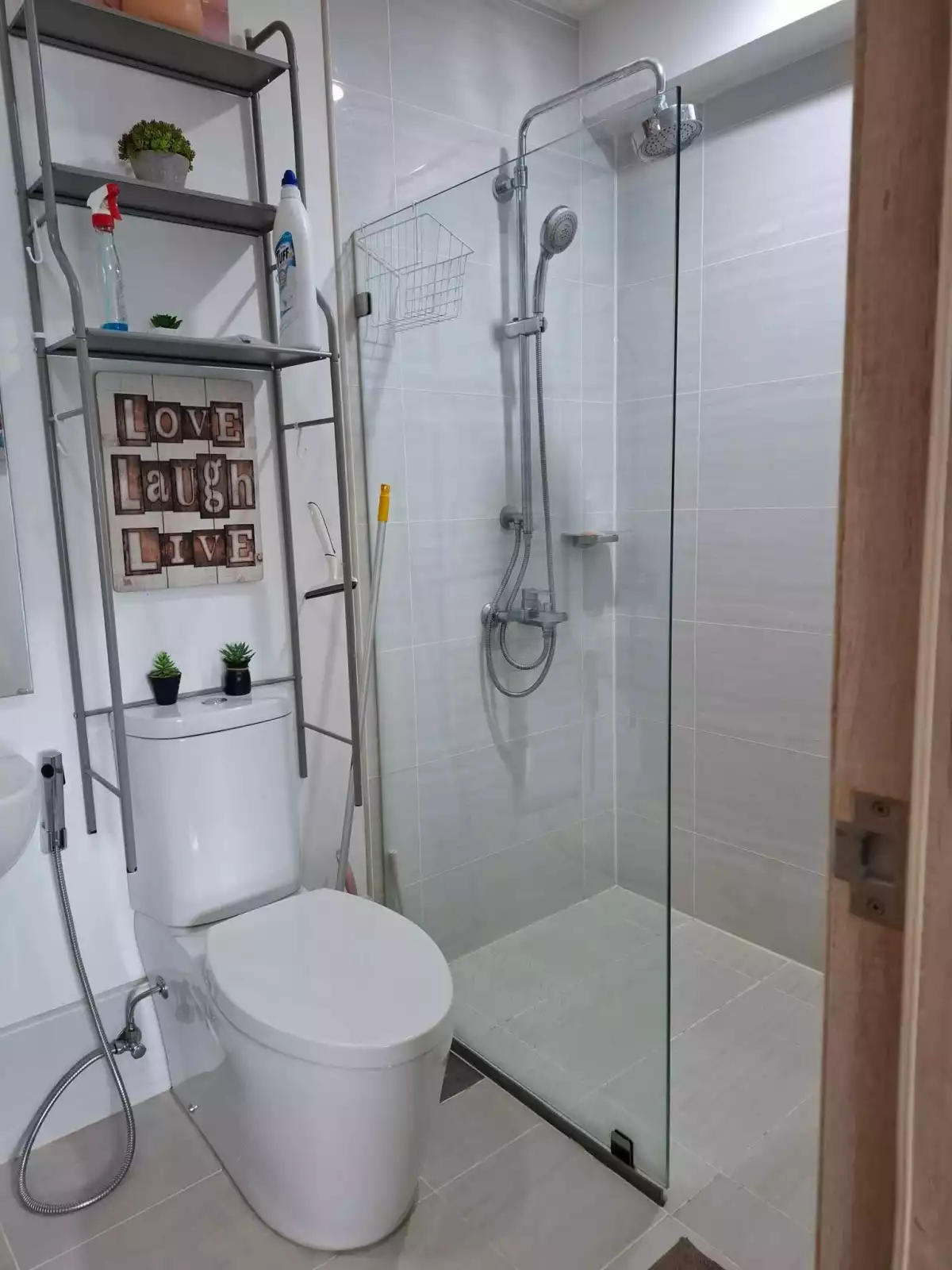 FOR SALE – 1BR Condo with Tandem Parking at Patio Suite Tower 1 Alveo Land – Abreeza Compound, Davao City — 1 Bedroom in Barangay 1-A (Pob.), Davao City, Davao del Sur — Photo 3